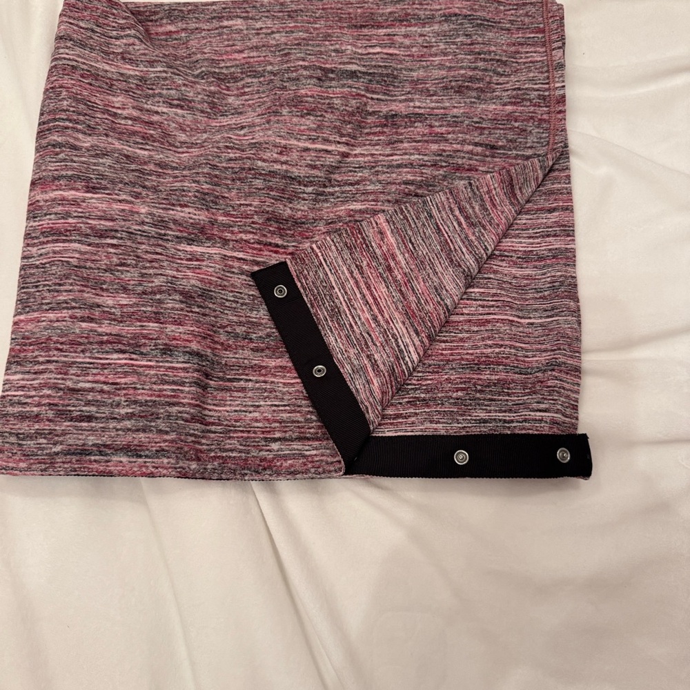 Lululemon infinity scarf Pink and Black